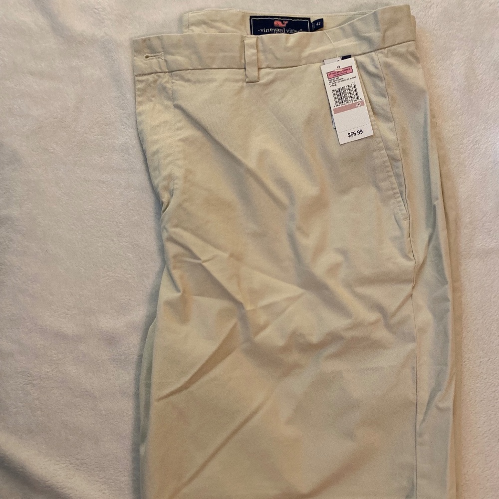 Vineyard Vines Shorts 42